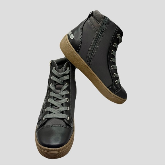 JUICY COUTURE JC Vareen High-top Fashion Quilted Sneakers in Gray Size 7 EUC - Picture 4 of 10